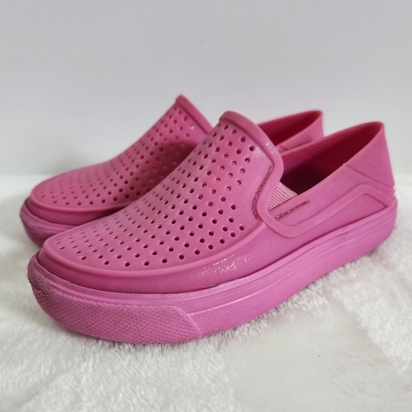 CROCS Barbie Pink Citilane Roka Slip On Shoes Children Size 10-11 - Picture 2 of 13